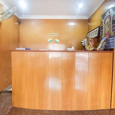 Oyo 70841 Hotel Anjali Residency Velur ภายนอก รูปภาพ