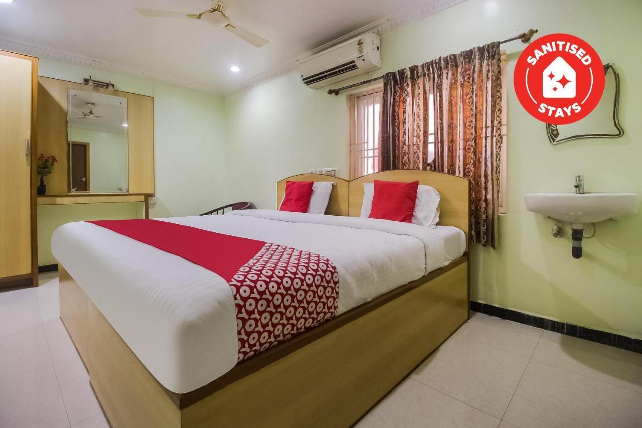 Oyo 70841 Hotel Anjali Residency Velur ภายนอก รูปภาพ