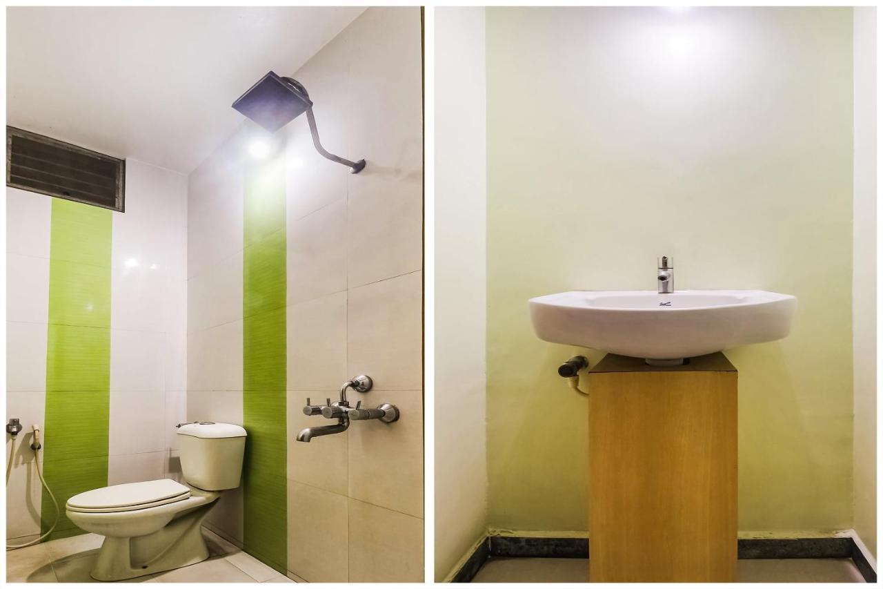 Oyo 70841 Hotel Anjali Residency Velur ภายนอก รูปภาพ